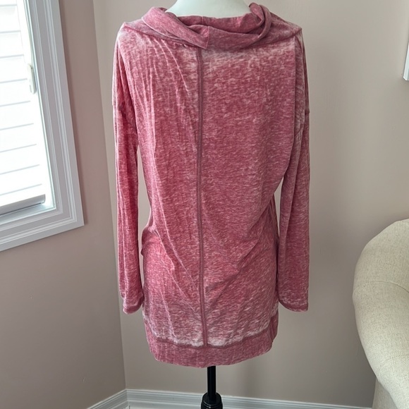 𝅺cyrus l Long Sleeve Cotton Blend Lightweight Tee - Picture 5 of 7